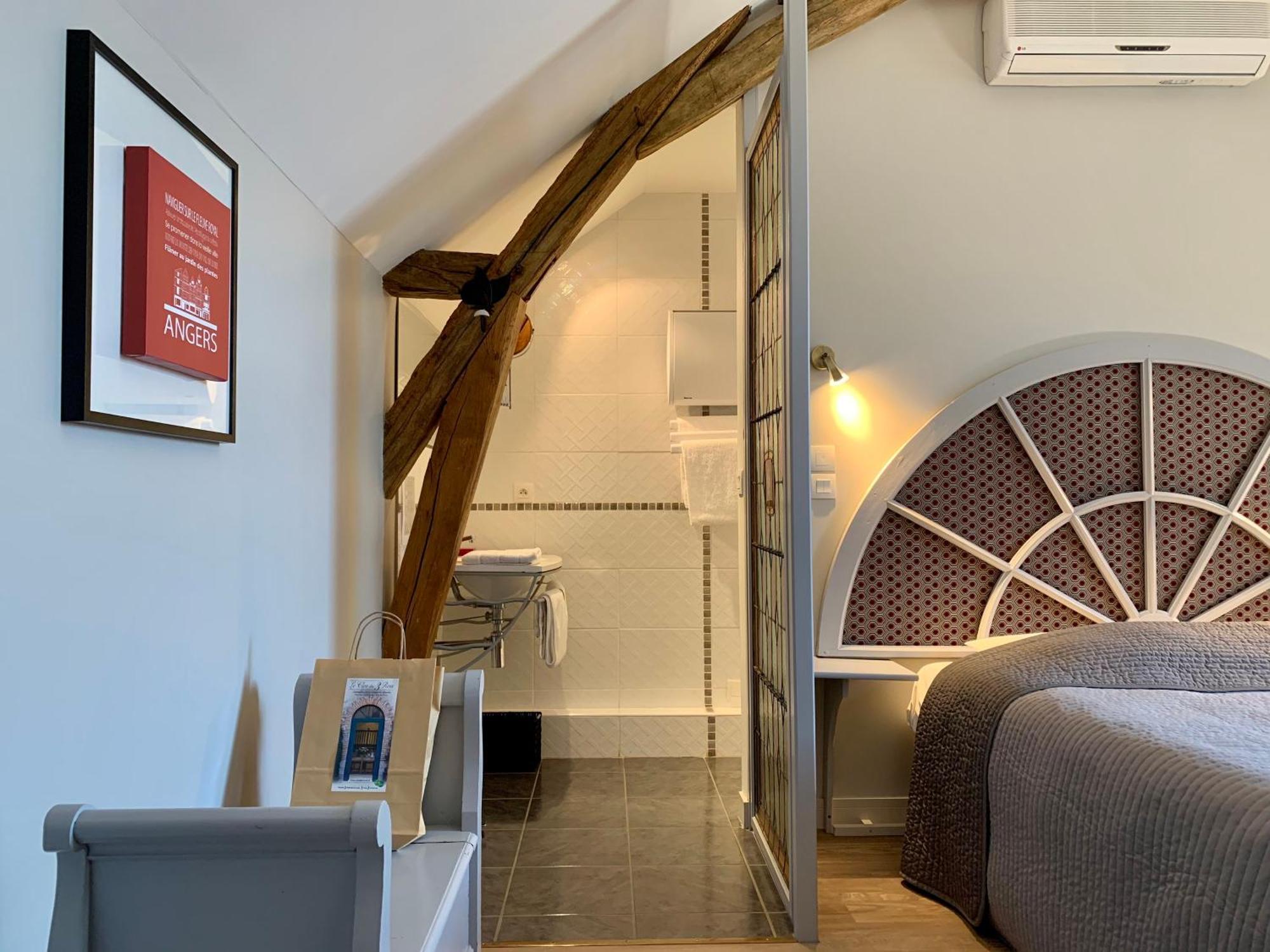 Chambres D'Hotes Le Clos Des 3 Rois Thouarcé Eksteriør billede